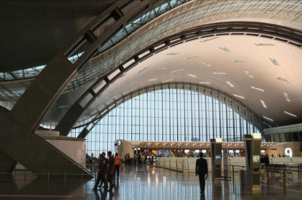 قطر تسمح للمسافرين ‘الترانزيت’ عبر مطار حمد بالبقاء في أراضيها 4 أيام